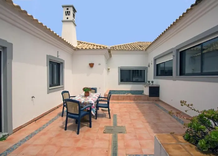 Willa Metacasa By Portucasa Santa Catarina da Fonte do Bispo